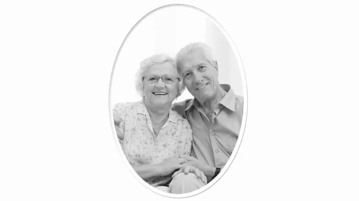 Oval 5" × 7" Memorial Portrait — Black & White