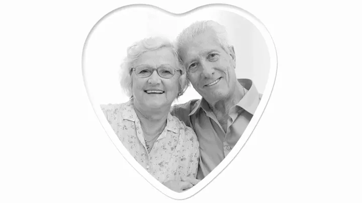 Heart 4" × 4" Memorial Portrait — Black & White